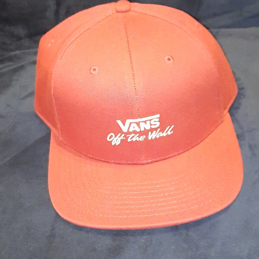 New Vans off the wall hat ....osfm - Picture 2 of 3